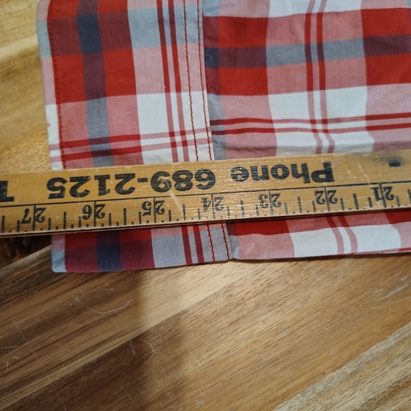 Harley-Davidson Red and White Plaid Men's Shirt - Picture 7 of 9